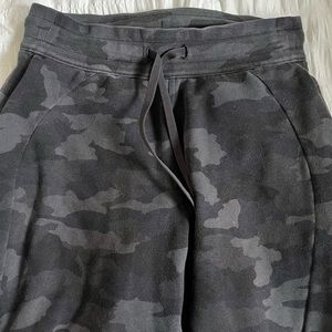 Lululemon joggers